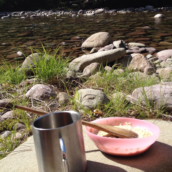 Dining al fresco is the way to go. Photo by Amy Sowder.